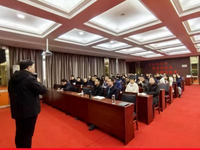 專業(yè)賦能 團(tuán)隊(duì)進(jìn)階——華豫萬(wàn)通2025“管理高手實(shí)戰(zhàn)課”培訓(xùn)圓滿結(jié)束！